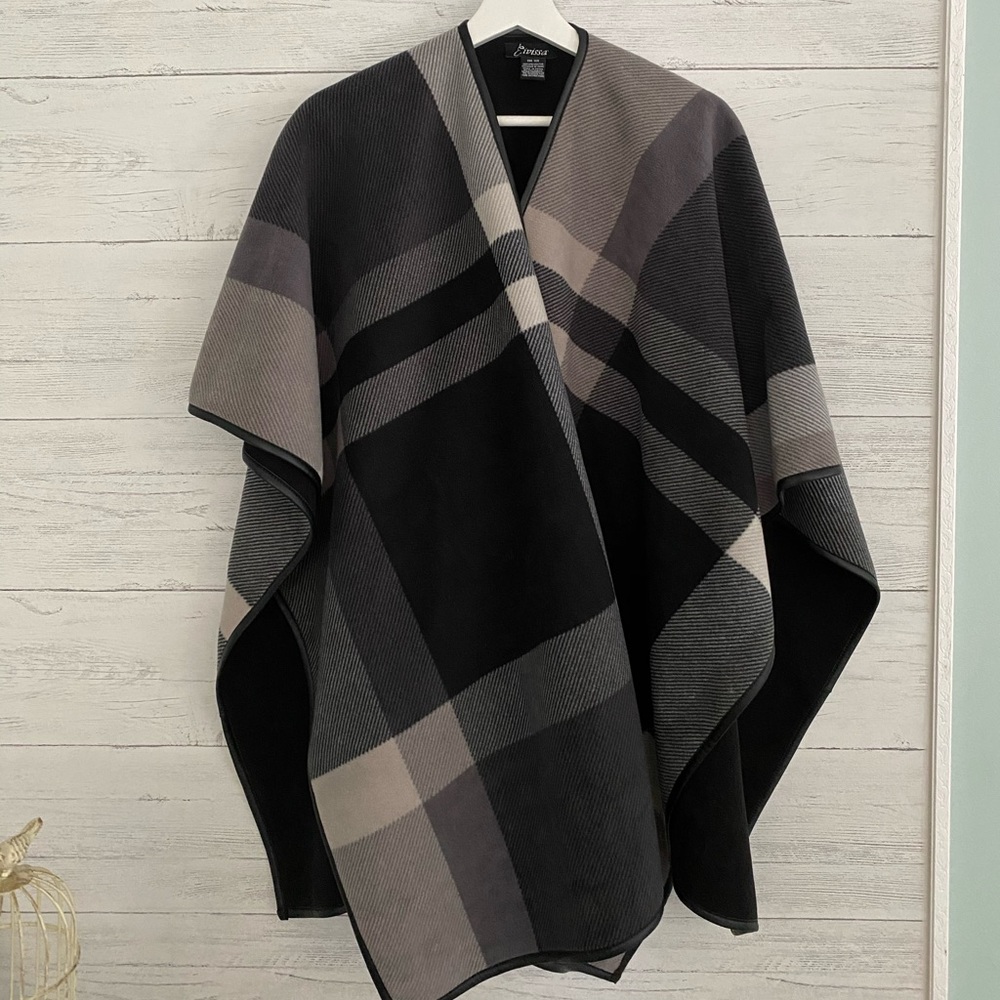 Classic Chic Poncho